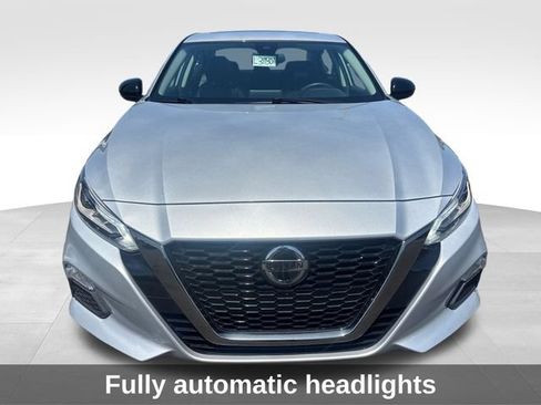 Used 2021 Nissan Altima 2.5 SR w/ SR Premium Package AWD/4WD image 9