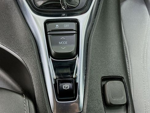 Used 2022 Chevrolet Camaro LT image 23