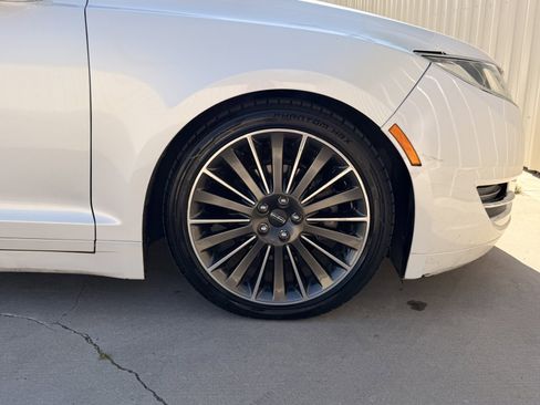 Used 2014 Lincoln MKZ AWD image 11