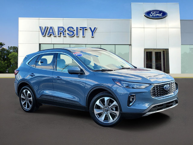 Certified 2023 Ford Escape Platinum w/ Premium Technology Package AWD/4WD image 1