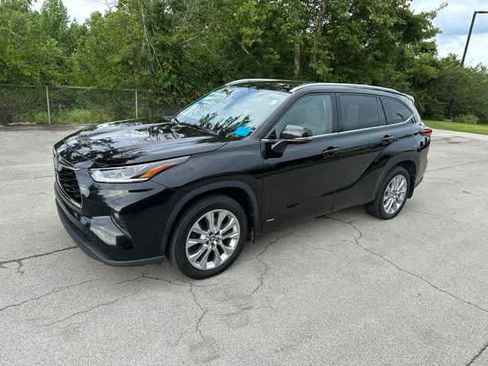 Used 2023 Toyota Highlander Limited AWD/4WD image 17