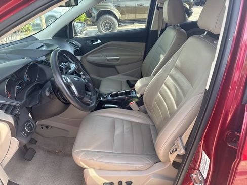 Used 2016 Ford Escape Titanium w/ Equipment Group 301A FWD image 3