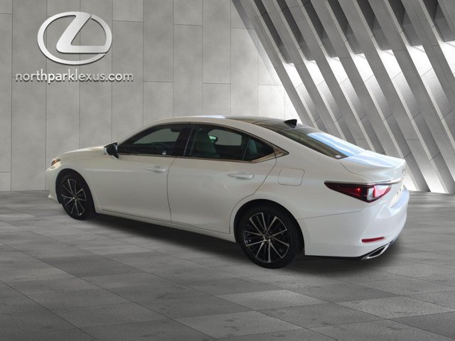 Certified 2023 Lexus ES 350 w/ Premium Package FWD image 2