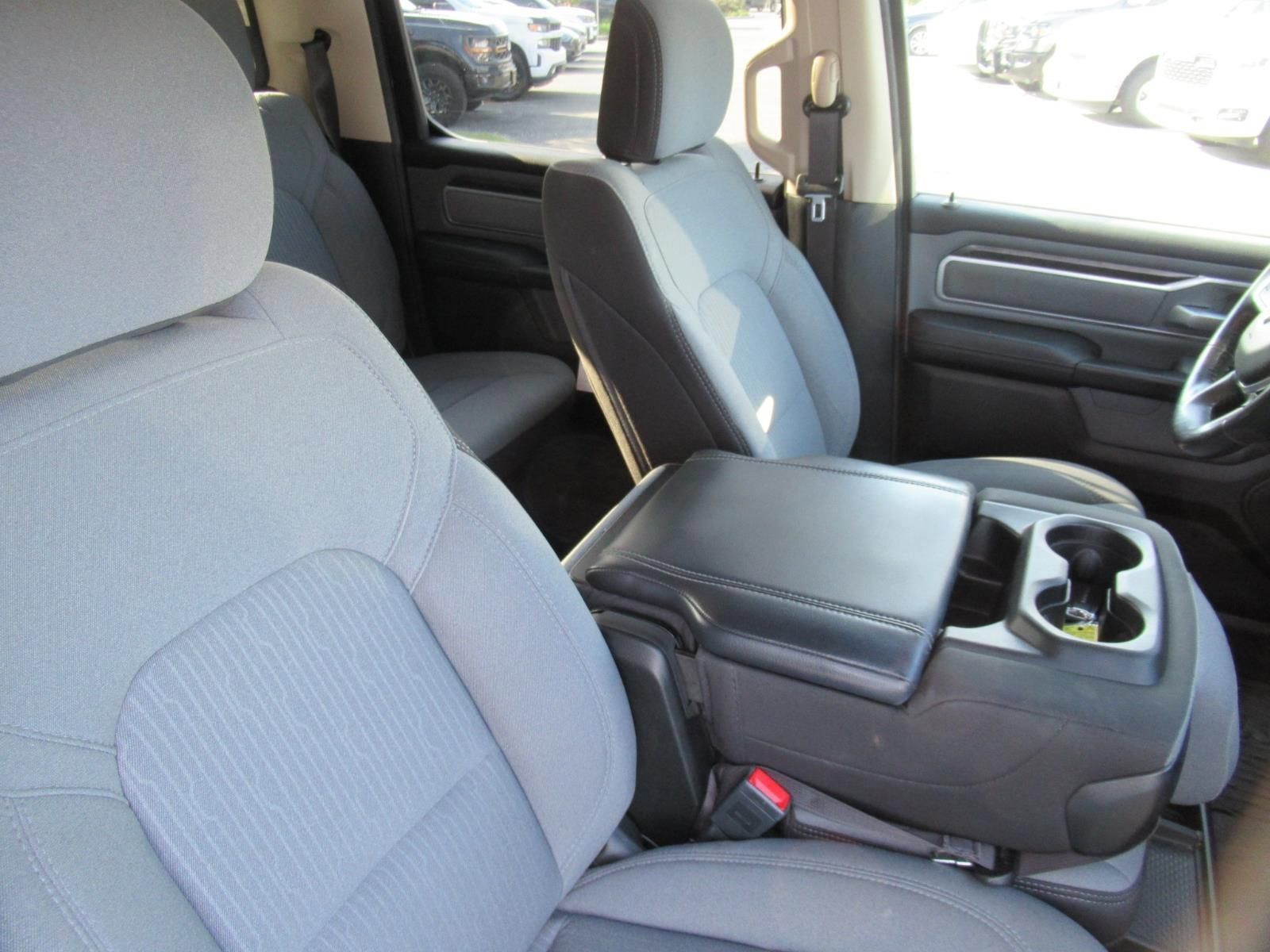 Used 2020 RAM 1500 Big Horn RWD image 10