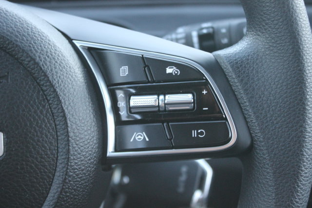 Used 2024 Kia Seltos LX AWD/4WD image 16