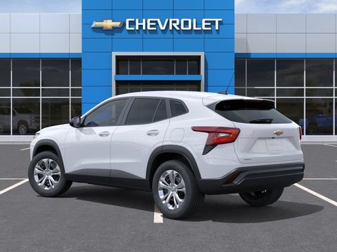 New 2026 Chevrolet Trax LS FWD image 3