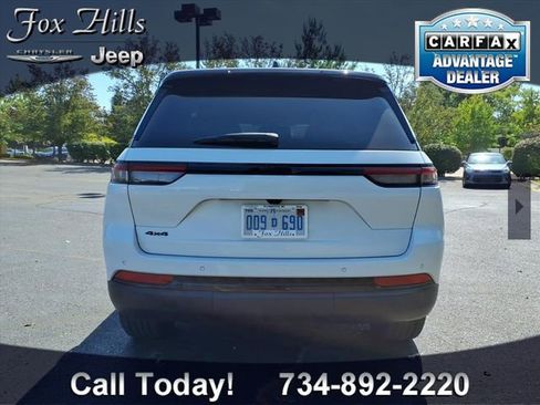 Certified 2023 Jeep Grand Cherokee Altitude image 7