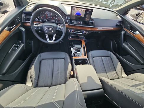 Used 2023 Audi Q5 2.0T Premium w/ Convenience Package image 14
