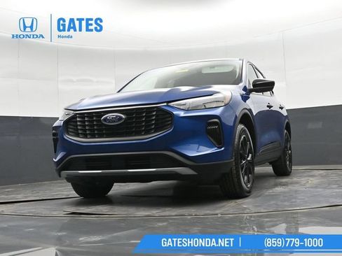 Used 2023 Ford Escape Active AWD/4WD image 38