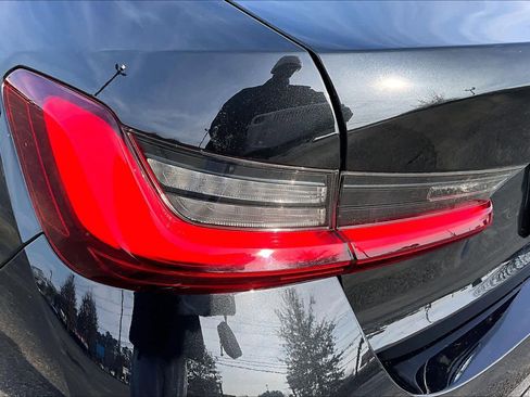 Used 2024 BMW 330e w/ Convenience Package image 29