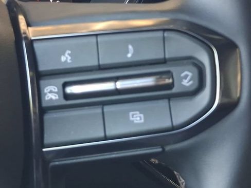 Used 2024 GMC Canyon AT4 w/ Canyon Safety Plus Package AWD/4WD image 15