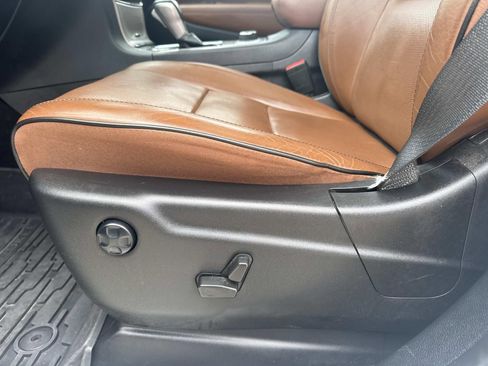 Used 2021 Jeep Grand Cherokee Overland image 16