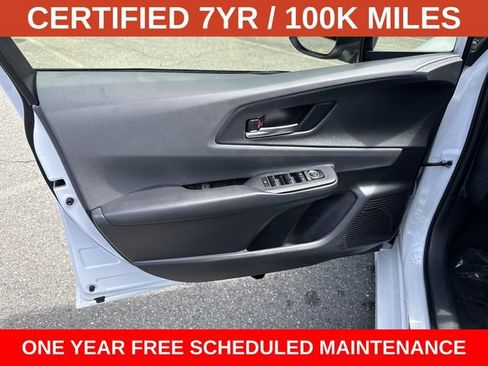 Used 2024 Toyota Prius XLE AWD/4WD image 13