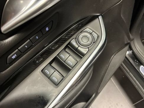 Certified 2023 Cadillac XT4 Sport FWD image 11