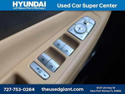 Used 2023 Hyundai Santa Fe Calligraphy AWD/4WD image 29