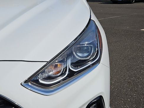 Used 2018 Hyundai Sonata Limited FWD image 8