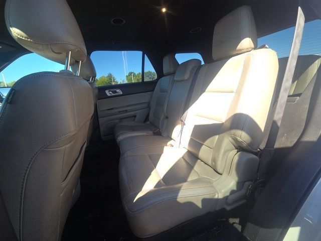 Used 2012 Ford Explorer XLT FWD image 14