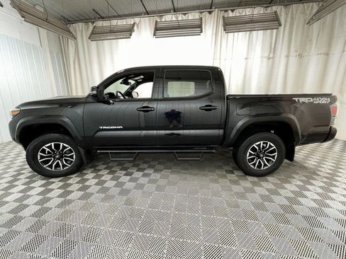 Used 2023 Toyota Tacoma TRD Sport AWD/4WD image 13