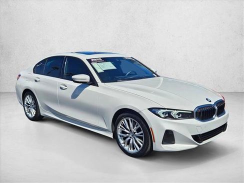 Used 2023 BMW 330i Sedan w/ Premium Package RWD image 3