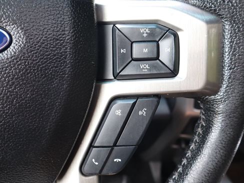 Used 2016 Ford F150 Platinum w/ Technology Package AWD/4WD image 31