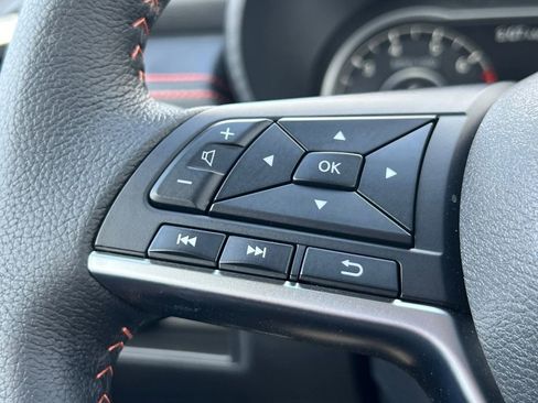 New 2025 Nissan Versa SR FWD image 11