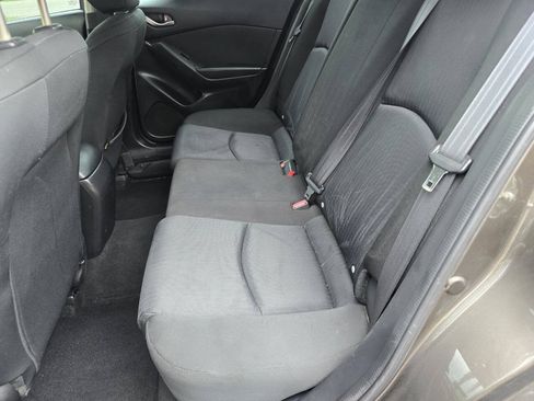 Used 2014 MAZDA MAZDA3 i Sport FWD image 18