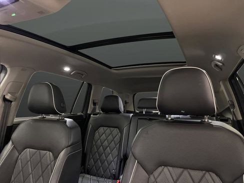 Used 2024 Volkswagen Atlas SEL Premium R-Line image 7