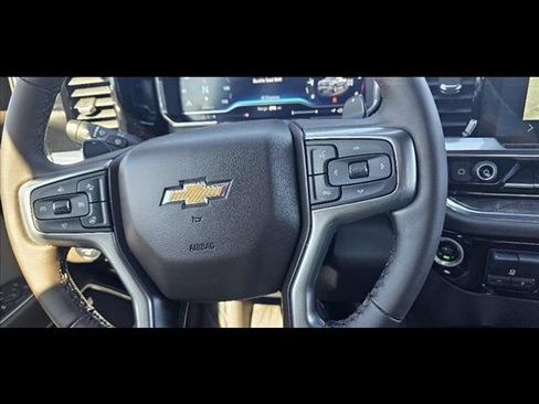 Used 2024 Chevrolet Silverado 1500 LTZ AWD/4WD image 16