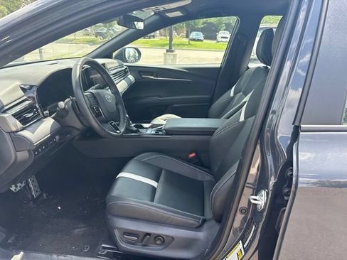 Used 2025 Toyota Camry SE FWD image 22