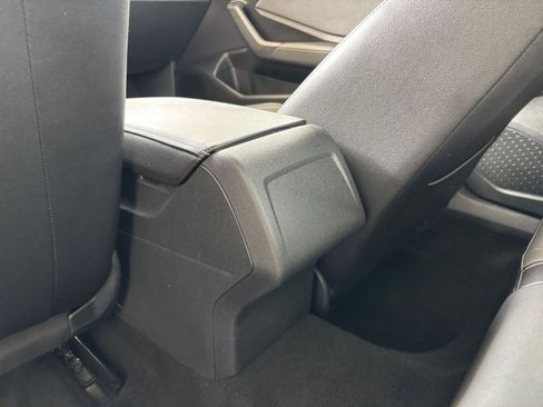 Used 2025 Volkswagen Jetta SE FWD image 23