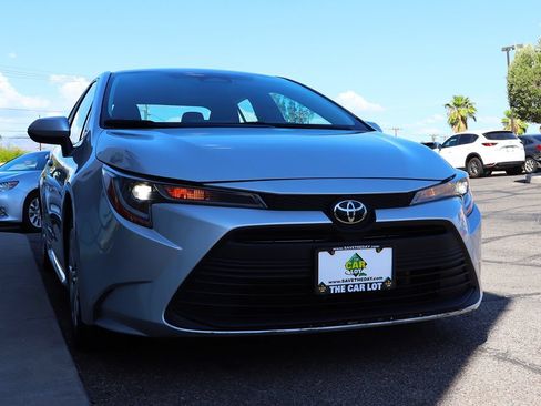 Used 2024 Toyota Corolla LE FWD image 17
