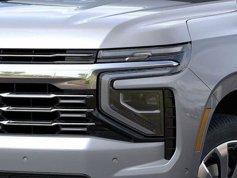 New 2026 Chevrolet Suburban Premier AWD/4WD image 10