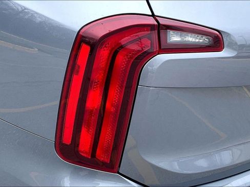 Used 2025 Kia Telluride S image 31