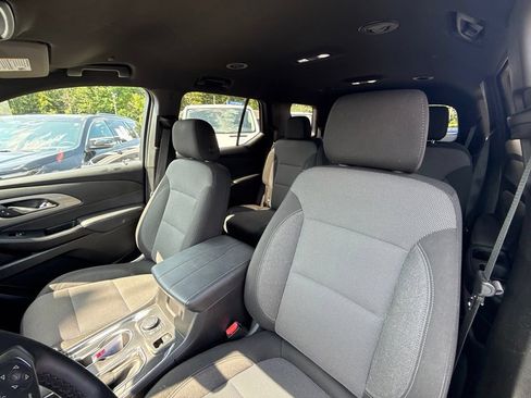 Used 2023 Chevrolet Traverse LT AWD/4WD image 21