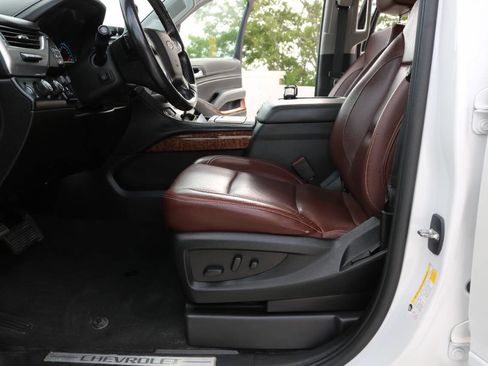 Used 2019 Chevrolet Tahoe Premier w/ Premier Plus Edition AWD/4WD image 86