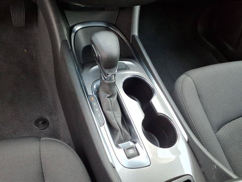 Used 2023 Chevrolet Malibu LT FWD image 16