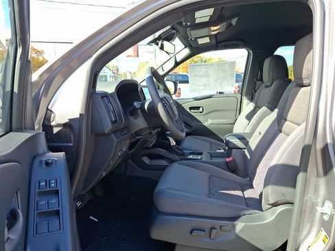 New 2026 Nissan Frontier SV w/ All-Weather Content Package image 9