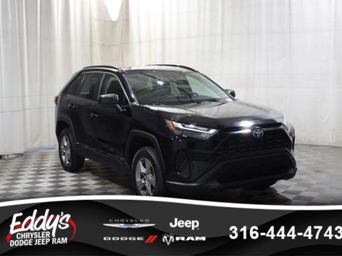 Used 2024 Toyota RAV4 LE AWD/4WD image 1
