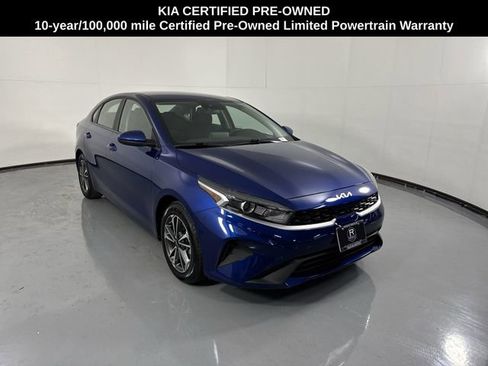 Certified 2024 Kia Forte LXS image 3