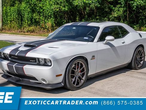 Used 2012 Dodge Challenger SRT8 w/ Premium Sound Group image 1
