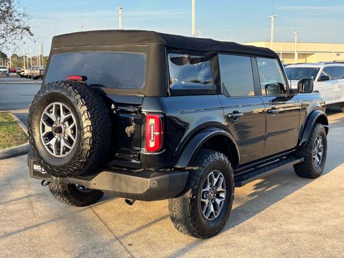 Used 2023 Ford Bronco Outer Banks image 3