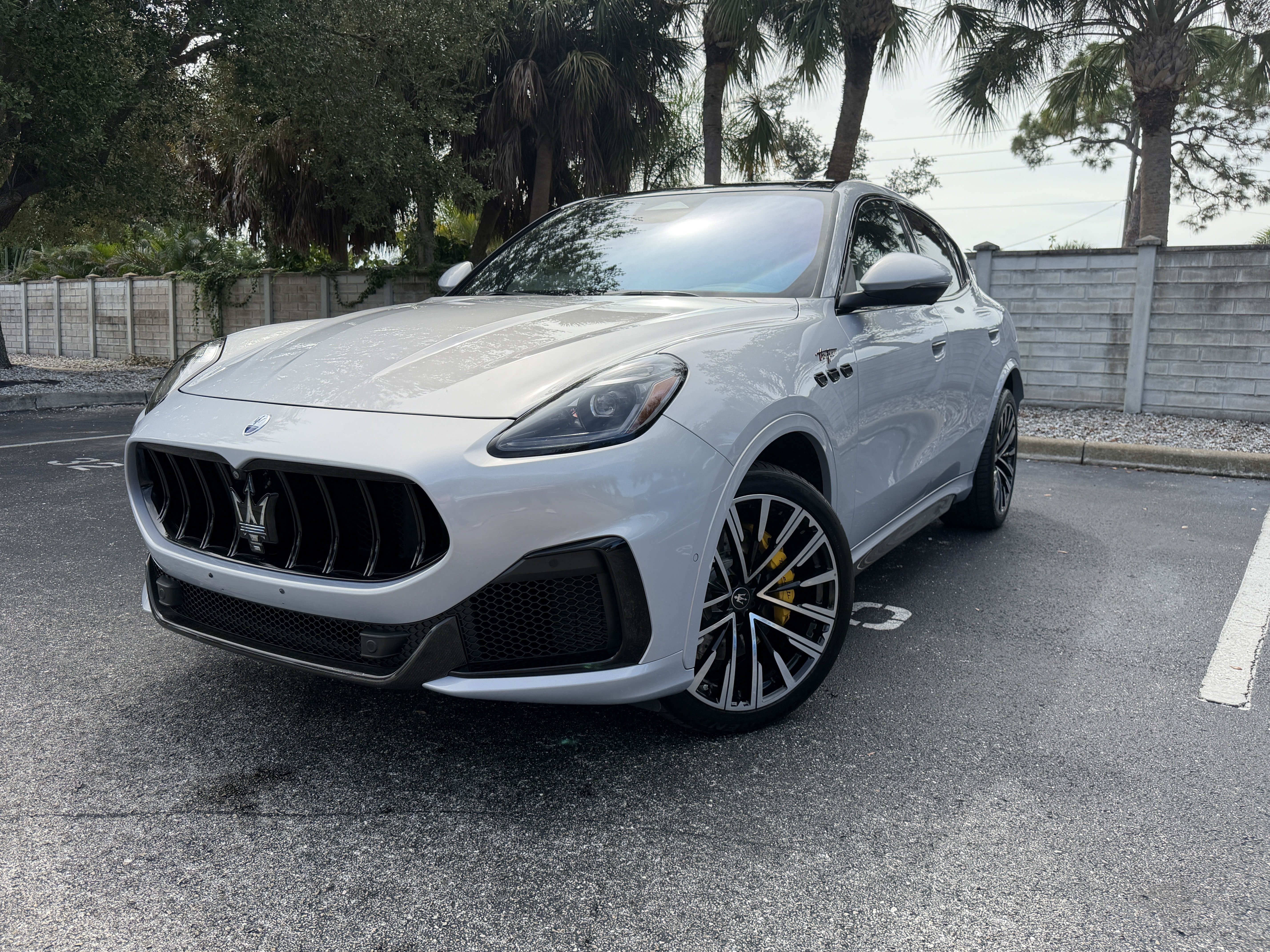 Used 2024 Maserati Grecale Trofeo AWD/4WD image 1