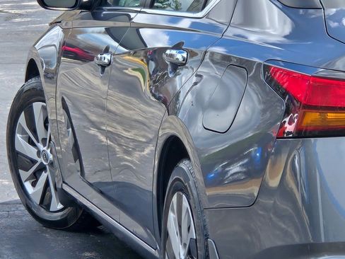 Used 2024 Nissan Altima 2.5 S image 14