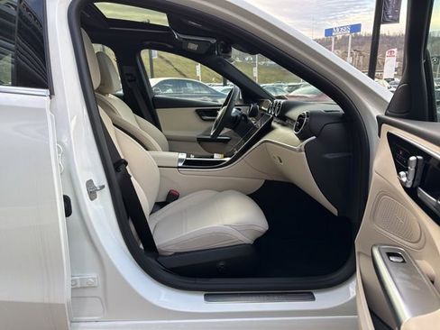 Used 2024 Mercedes-Benz C 300 4MATIC Sedan image 24