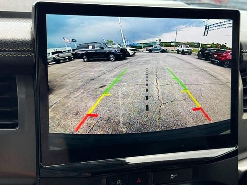 Used 2024 Ford Expedition Max XLT RWD image 23
