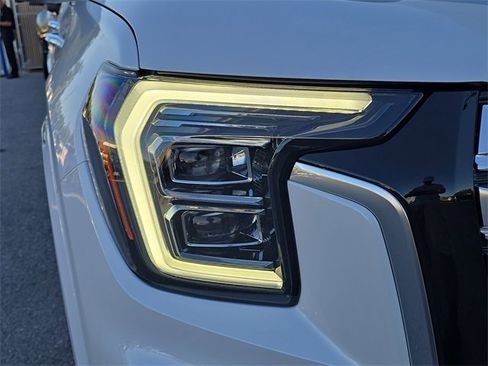 New 2026 GMC Terrain Denali w/ LPO, Floor Liner Package image 11