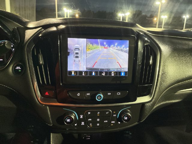 Certified 2023 Chevrolet Traverse LT w/ LT Premium Package AWD/4WD image 15
