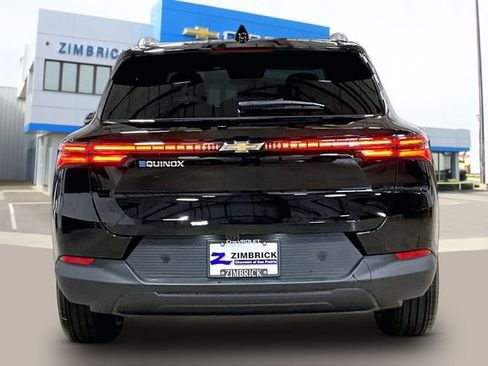 New 2026 Chevrolet Equinox EV LT FWD image 4