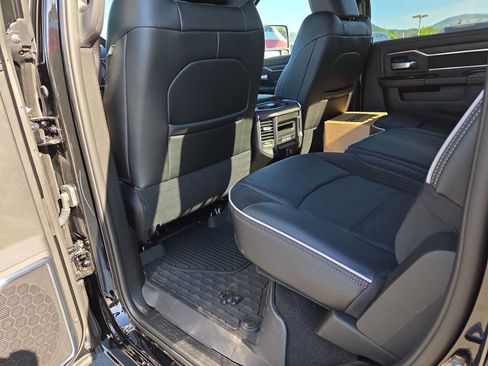 New 2026 RAM 3500 Laramie AWD/4WD image 20