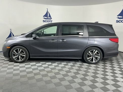 Certified 2023 Honda Odyssey Touring image 4